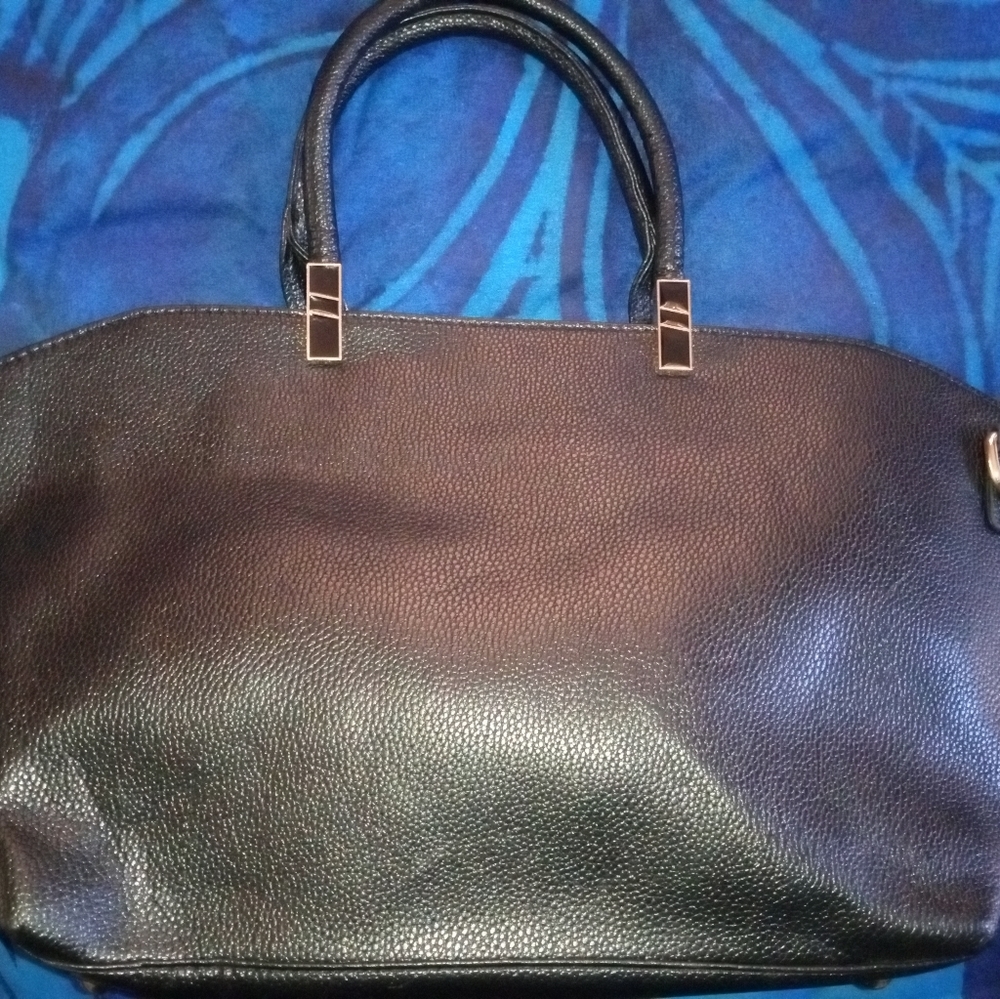 Black Purse